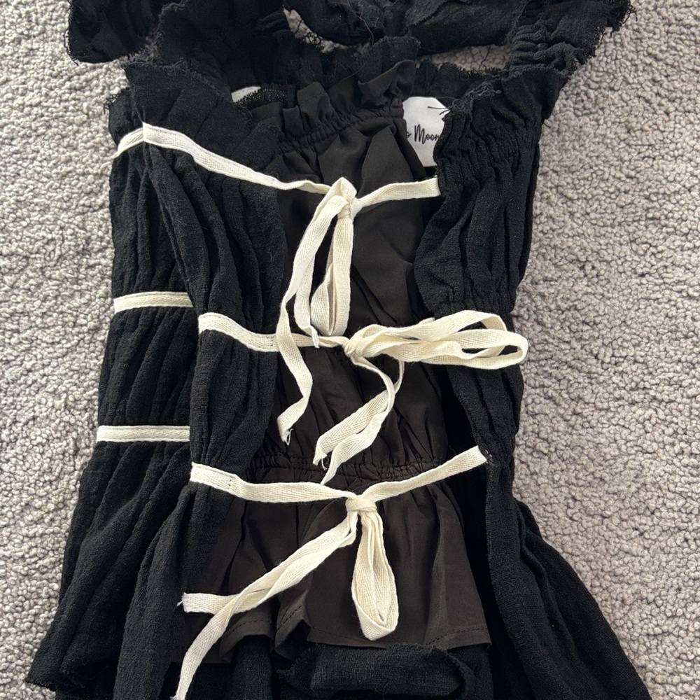 Black Ruffled Women's Top - Picture 2 of 4